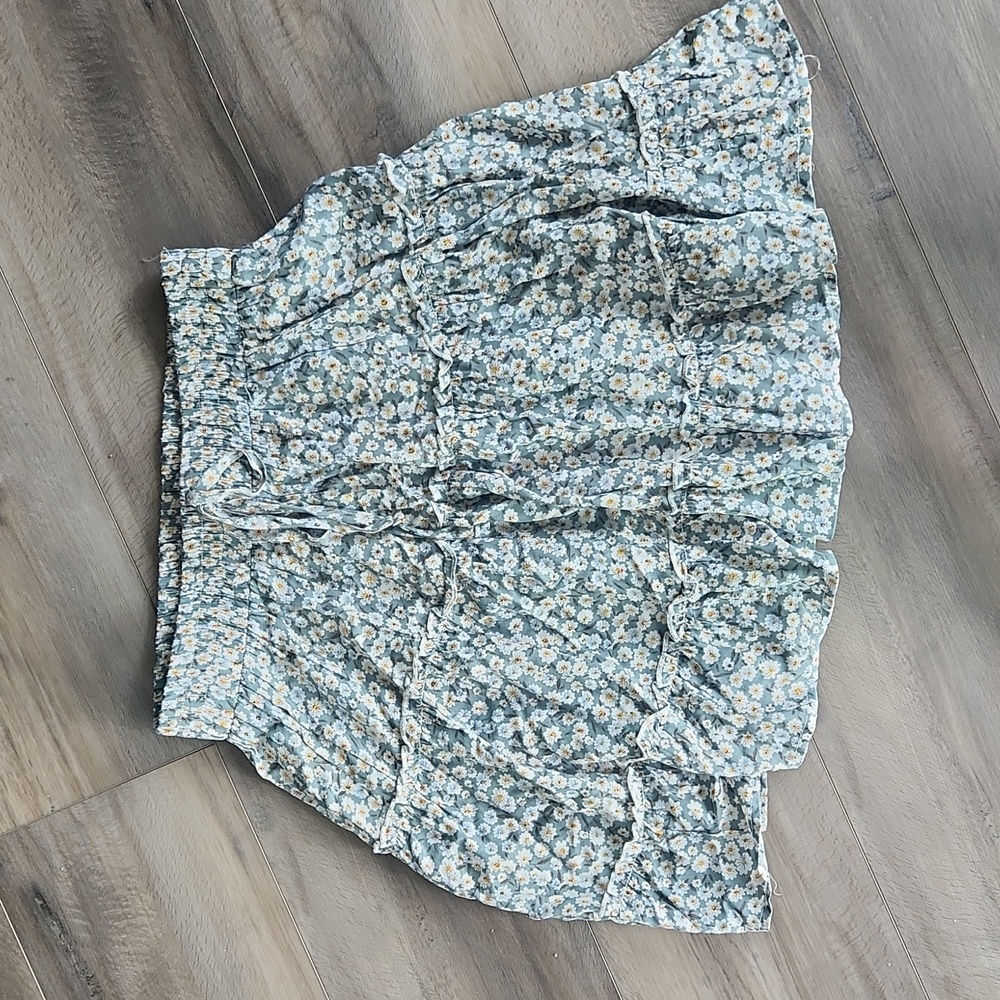 C+D+M Collection floral skirt.  Medium